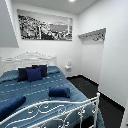 House Milly Neapol