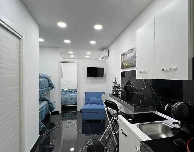 Semesterbostad House Milly *