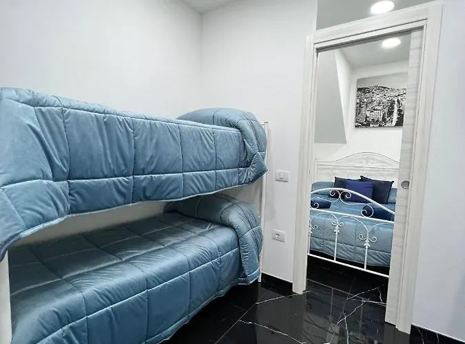 Semesterbostad House Milly